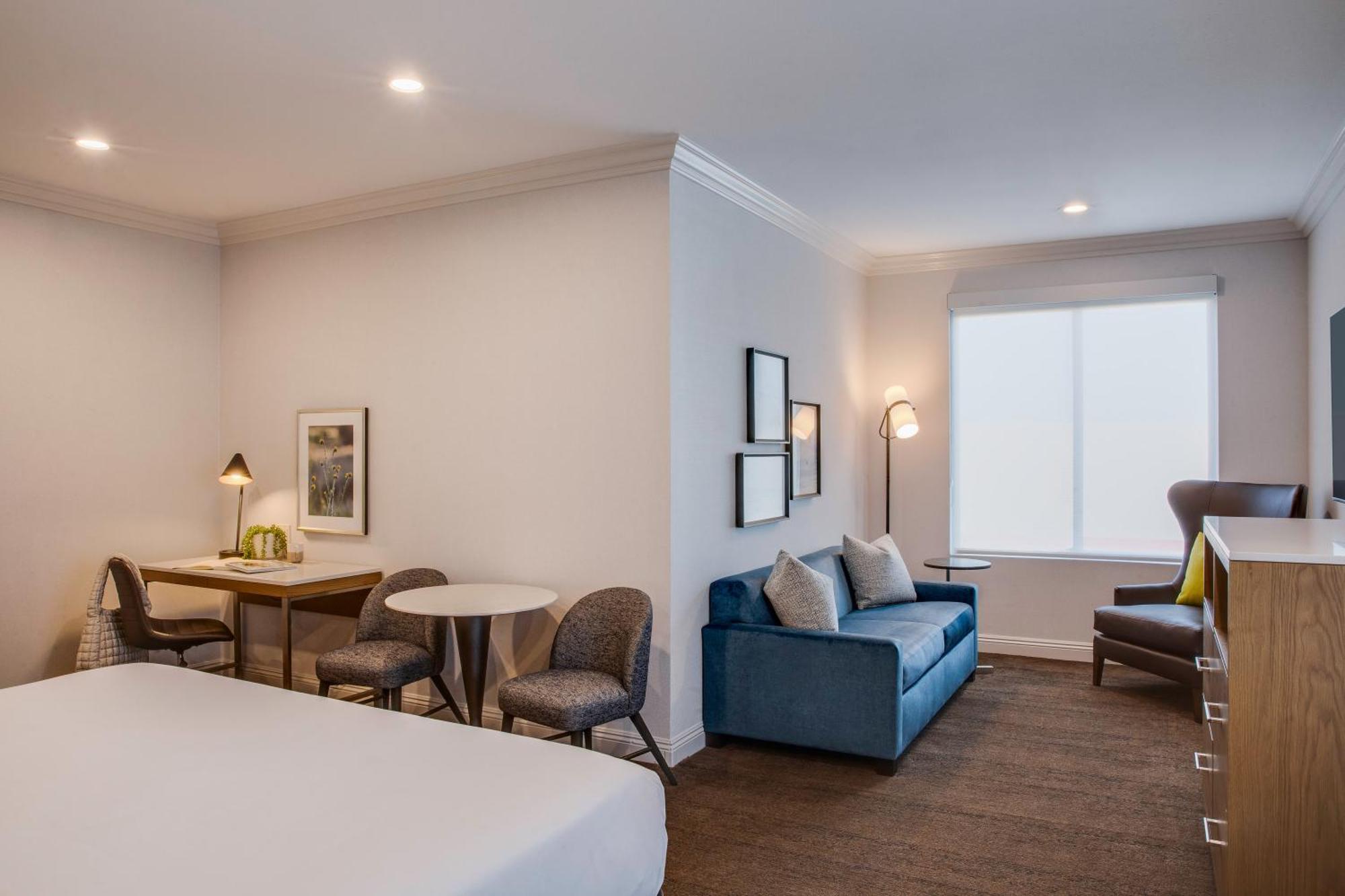 Superior King Room,1742672924:JPEG